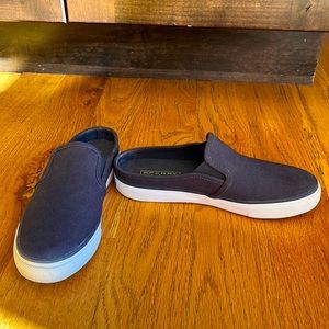 Sperry Slide Sneaker